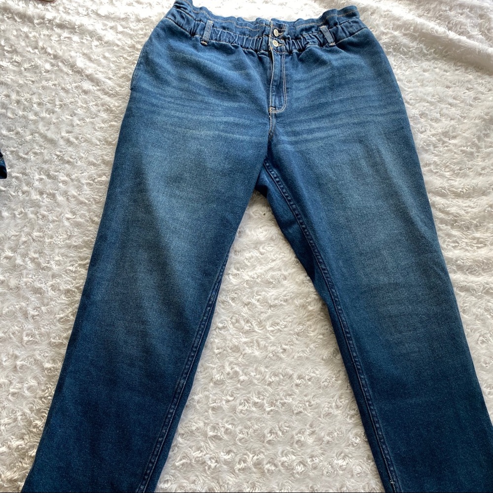 Hollister high rise mom jeans size 15S